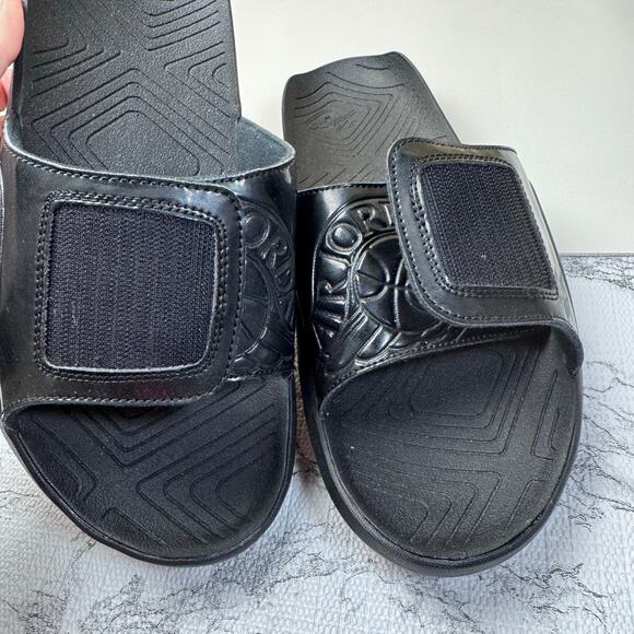 Nike Air Jordan Hydro 7 Slide Mens Size 11 Triple Black Slip On Logo Strap - Picture 8 of 9